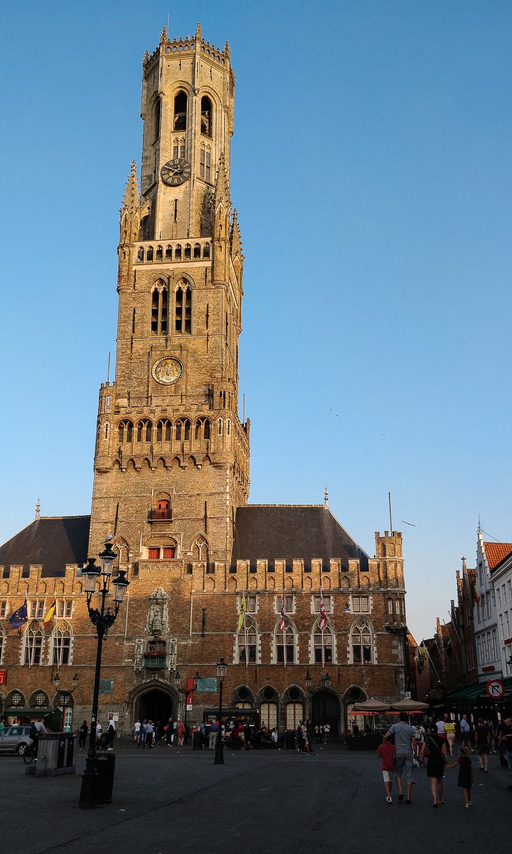 With its lovely squares, picturesque canals and cobbled streets, Bruges really is one of the most romantic cities in old Europe! Best things to do here!