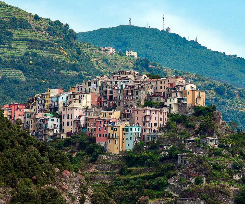 A bucket list spot in the heart of Italy! Cinque Terre is a unique paradise that will leave you without words! Here are the best things to do!
