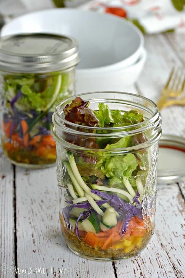 Salad in a Jar: Healthy Meal Prep Ideas Ready in 30 minutes or less