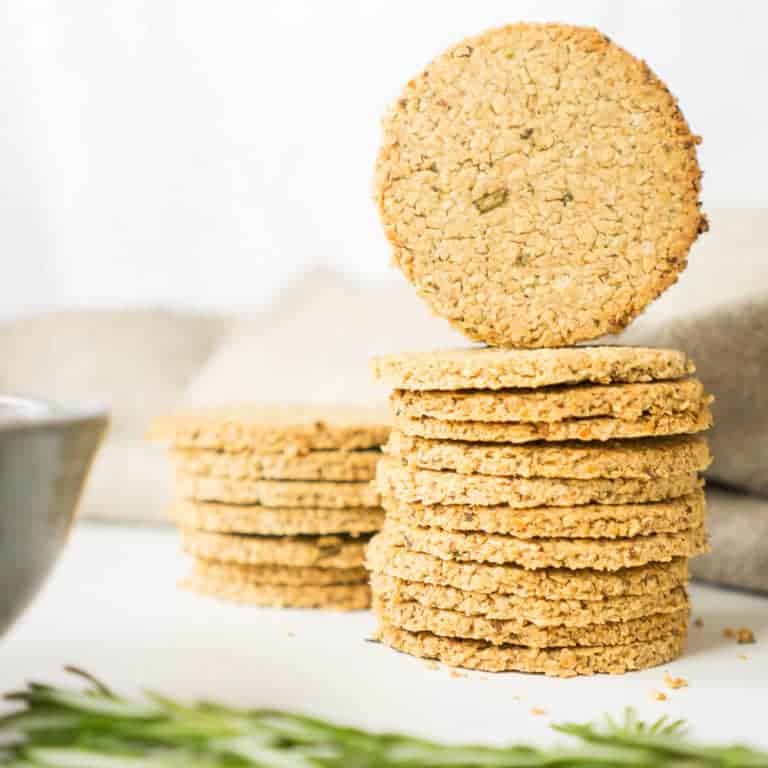 Healthy Oatcakes (With Rosemary)