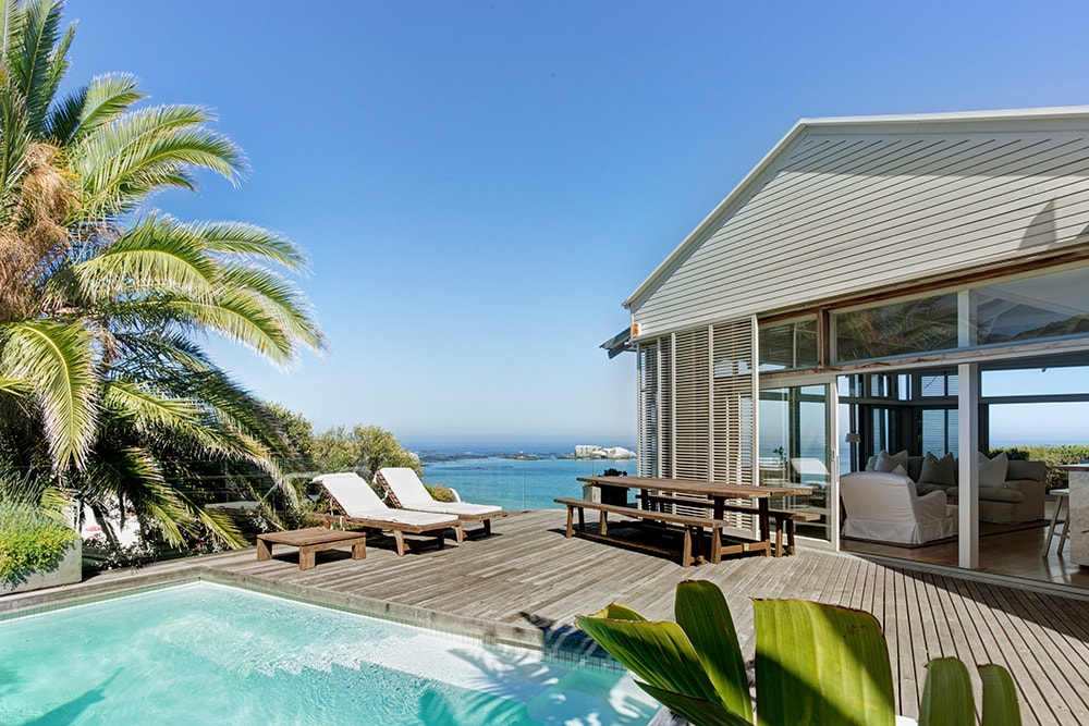 How to save money on Airbnb and book and amazing vacation
