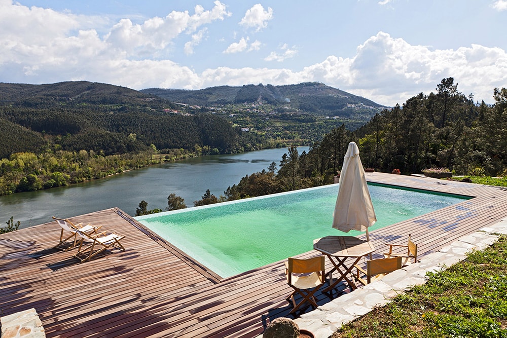 21 genius Airbnb tips, secrets and hacks for first timers that'll save you hundreds of dollars! An amazing 5 star staying for less than half price.