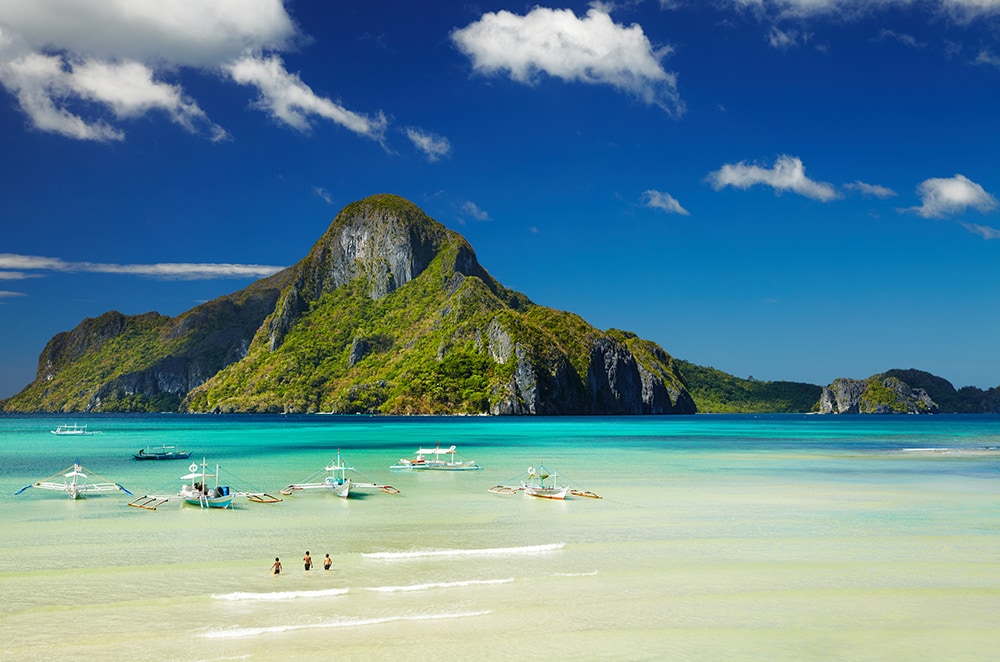 El Nido bay, Philippines: one of the cheapest destinations to visit