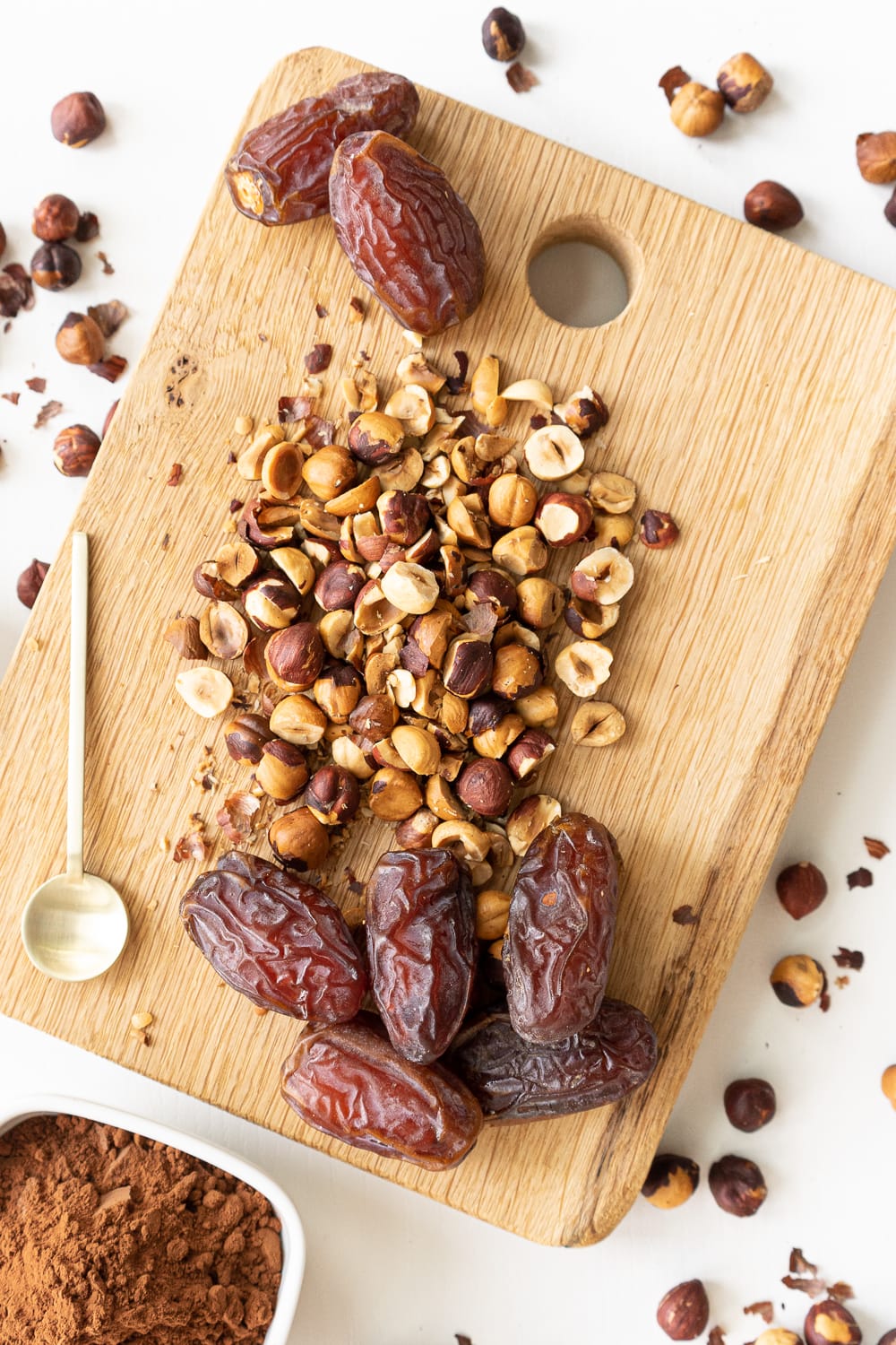 ingredients needed to make chocolate hazelnut cookies