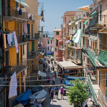 Cinque Terre Italy: the colourful streets of Manarola