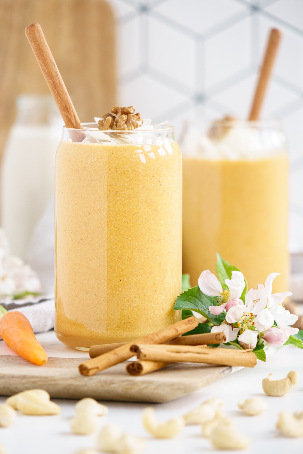 Carrot cake smoothie in a glass