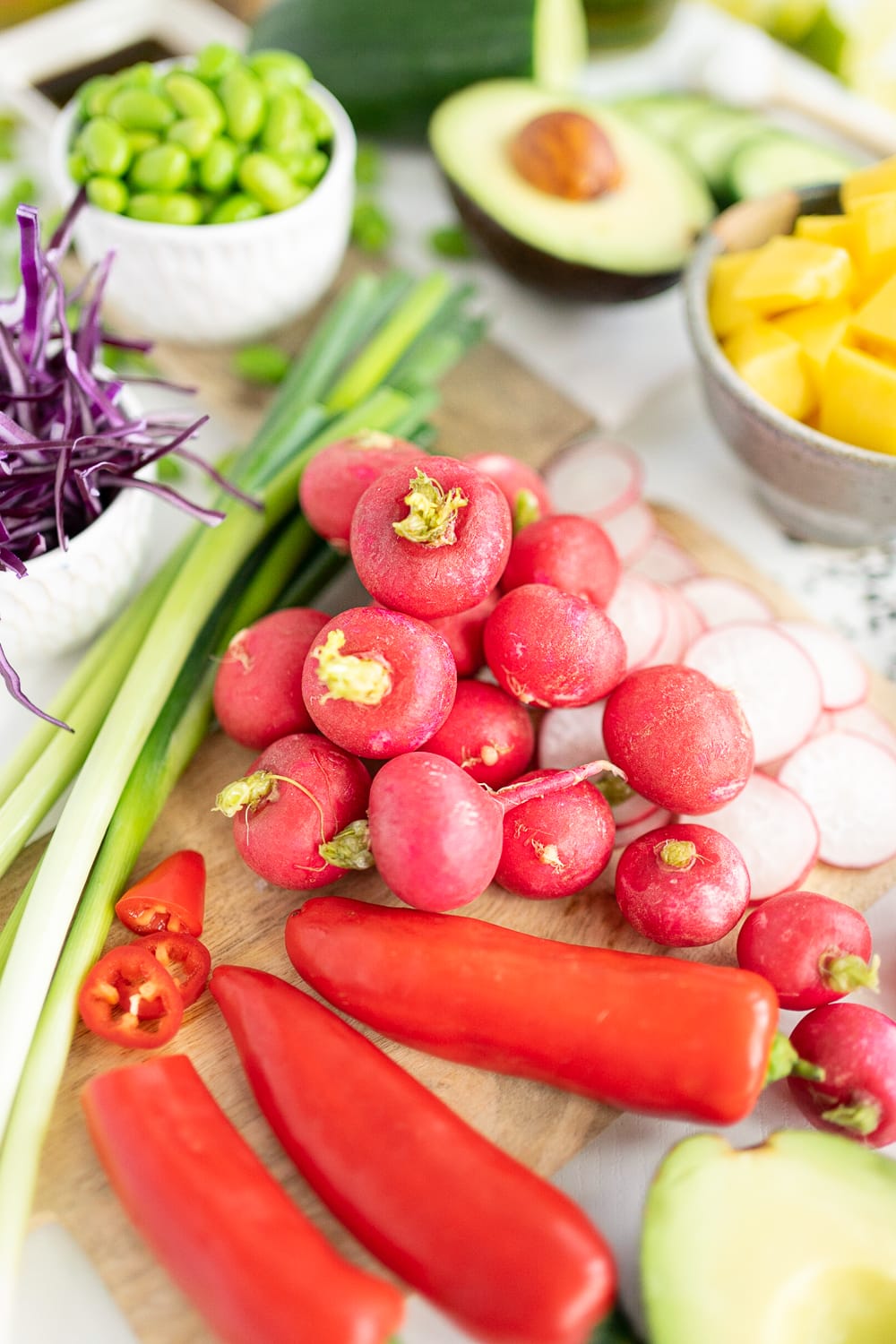 Vegetables needed to make a poke bowl