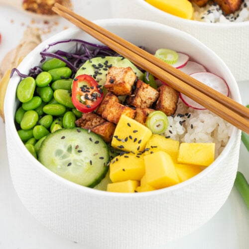 https://gatheringdreams.com/wp-content/uploads/2021/05/vegan-poke-bowl-square-2-2-500x500.jpg