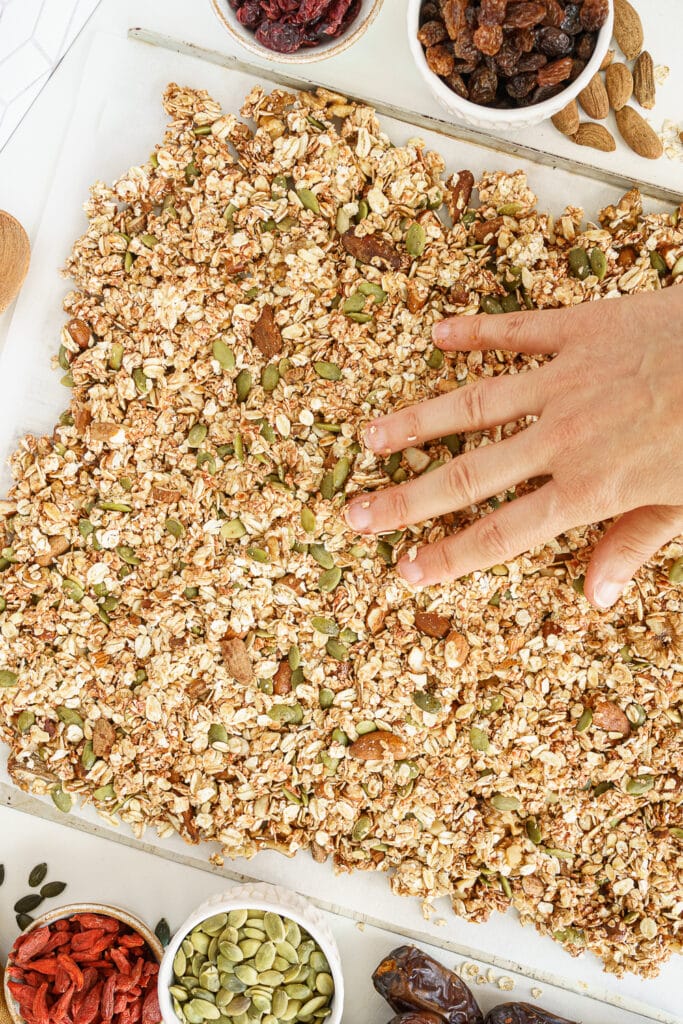 Healthy OilFree Granola (Vegan + Crunchy) Gathering Dreams