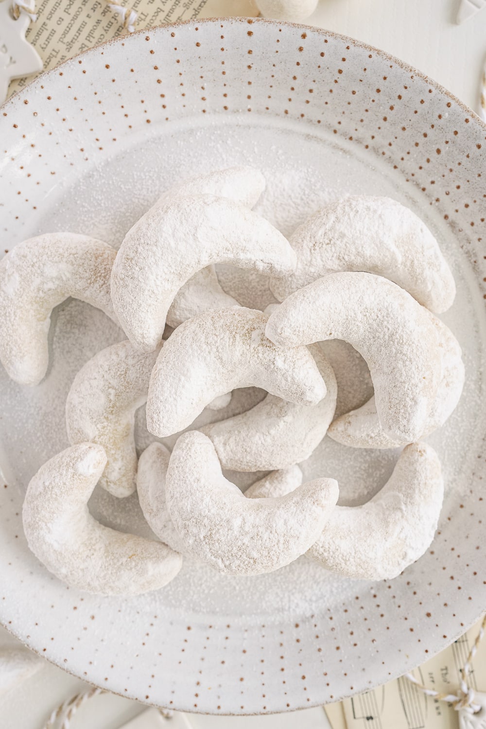 close up of cookies on a plate