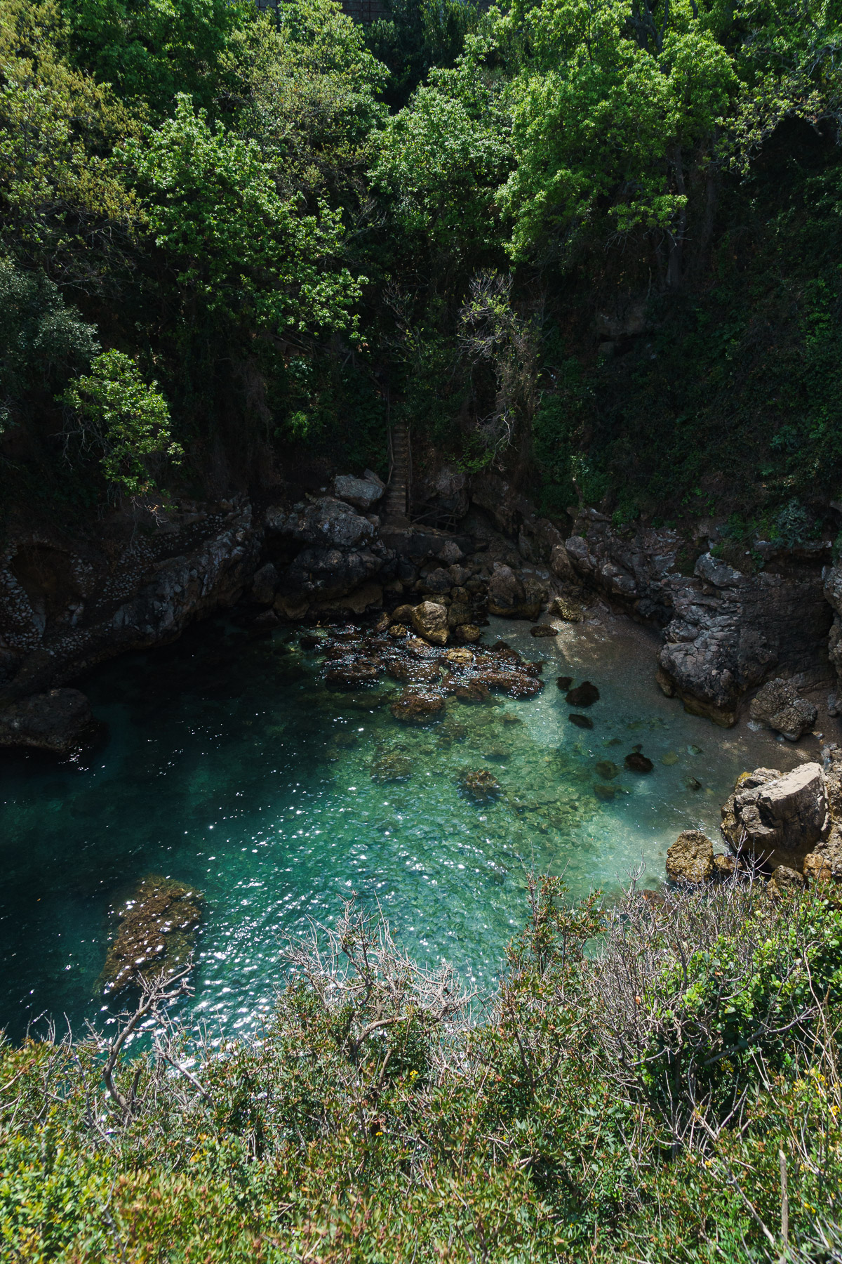 Crystalline azure water, Bagni Regina Giovanna