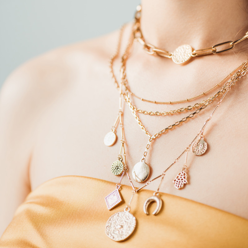 Woman with golden necklace 