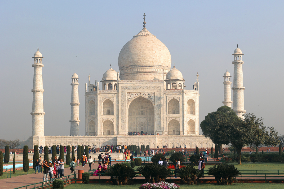 An incredible view of Taj Mahal